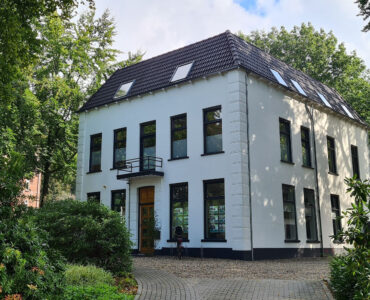 pand ditters stationsweg ede makelaar ron toering