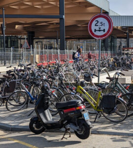 overlast van fietsen station ede wageningen allard bijlsma