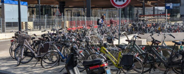 overlast van fietsen station ede wageningen allard bijlsma