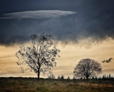 Ellen den Boer Bijzondere wolken boven de hei in Ede