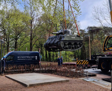 Ronald van Riet Sherman tank Ede