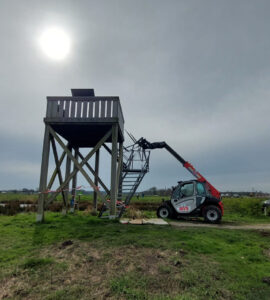 Wie heeft de uitkijktoren in het Binnenveld vernield? 12 uitkijktoren binnenveld vernield 2