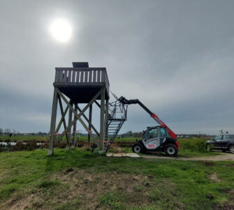 uitkijktoren binnenveld vernield 2