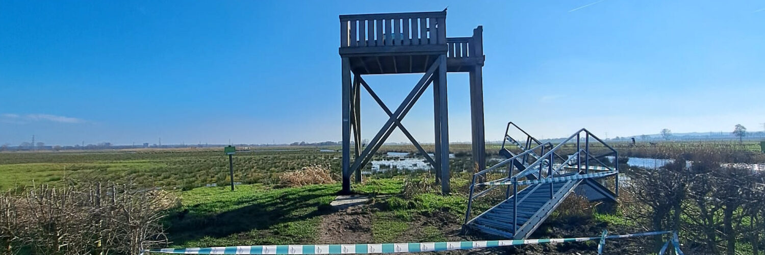 uitkijktoren binnenveld vernield 3