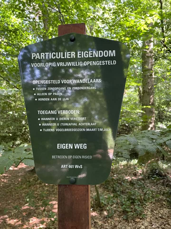 Borden bij opgesplitst bosperceel in Bennekom vernield 4 bordje de hullenberg